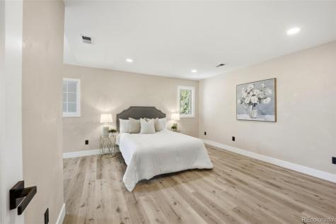 1581 W Briarwood Avenue Littleton CO 80120