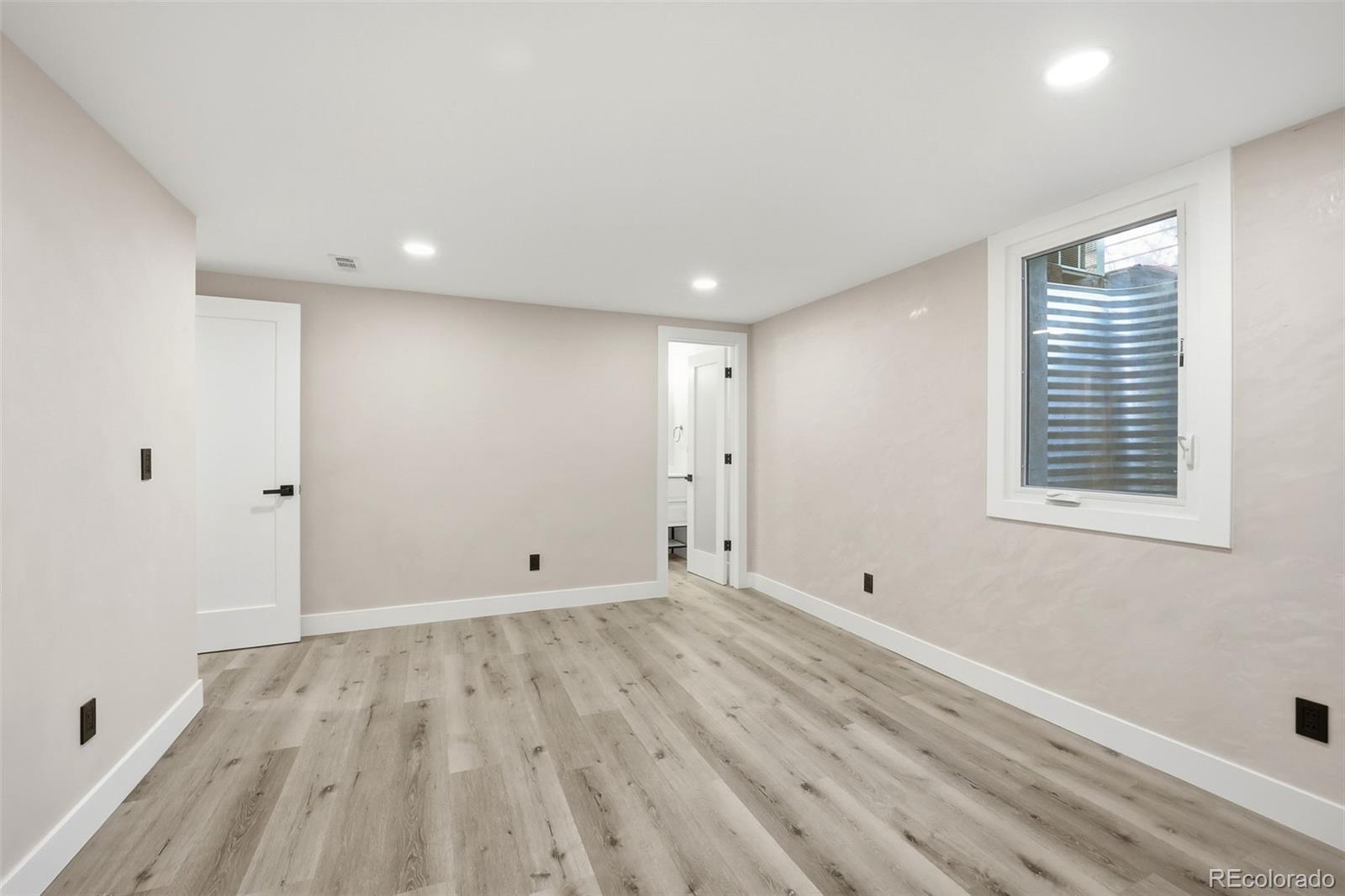 1581 W Briarwood Avenue Littleton CO 80120