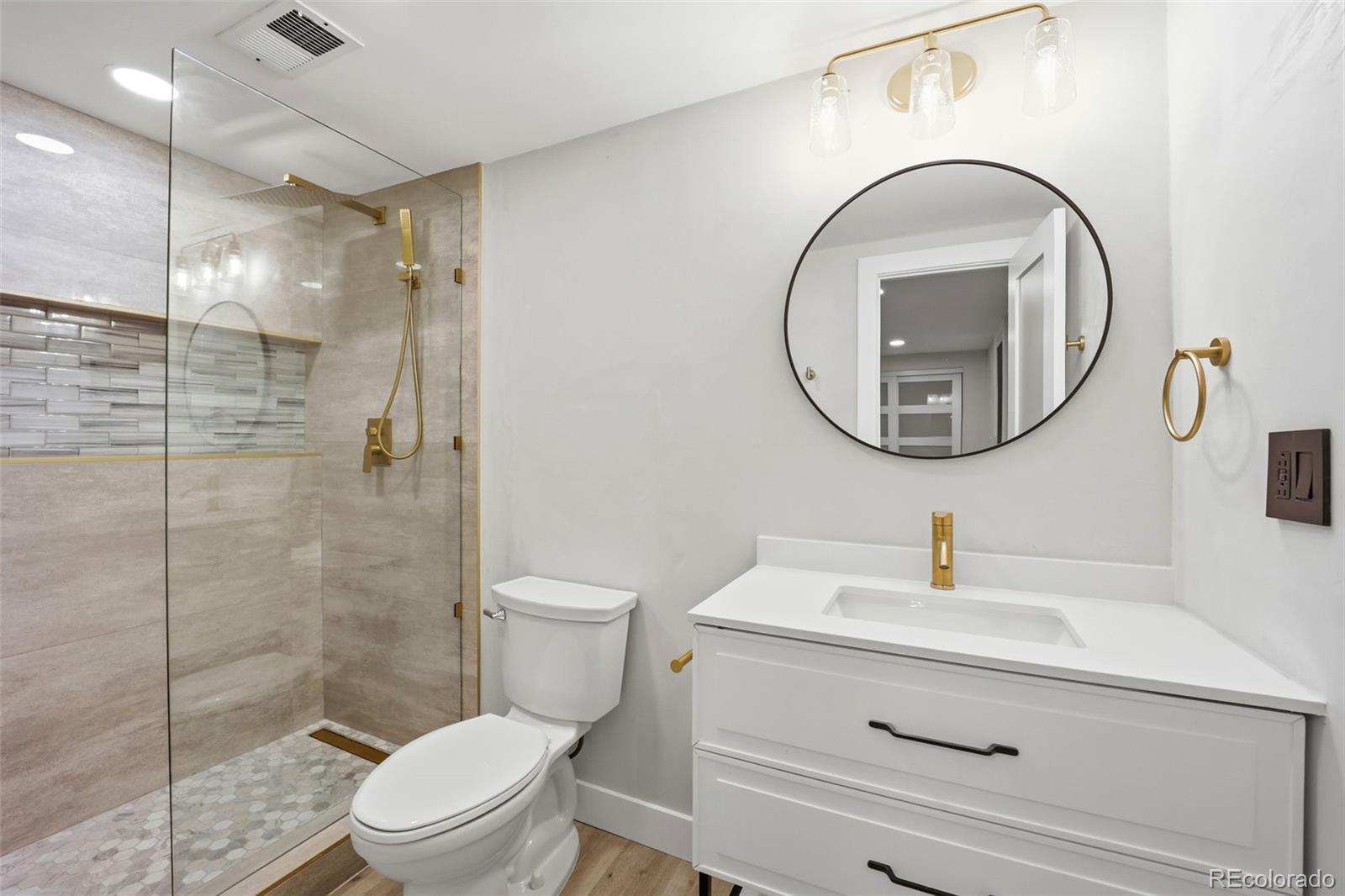 1581 W Briarwood Avenue Littleton CO 80120