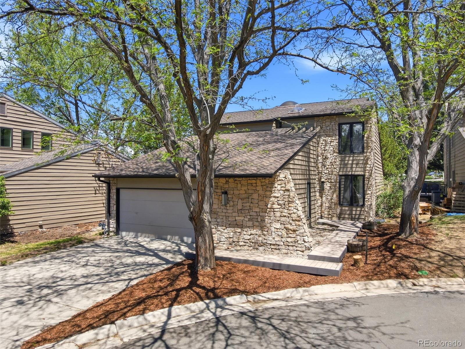 1581 W Briarwood Avenue Littleton CO 80120