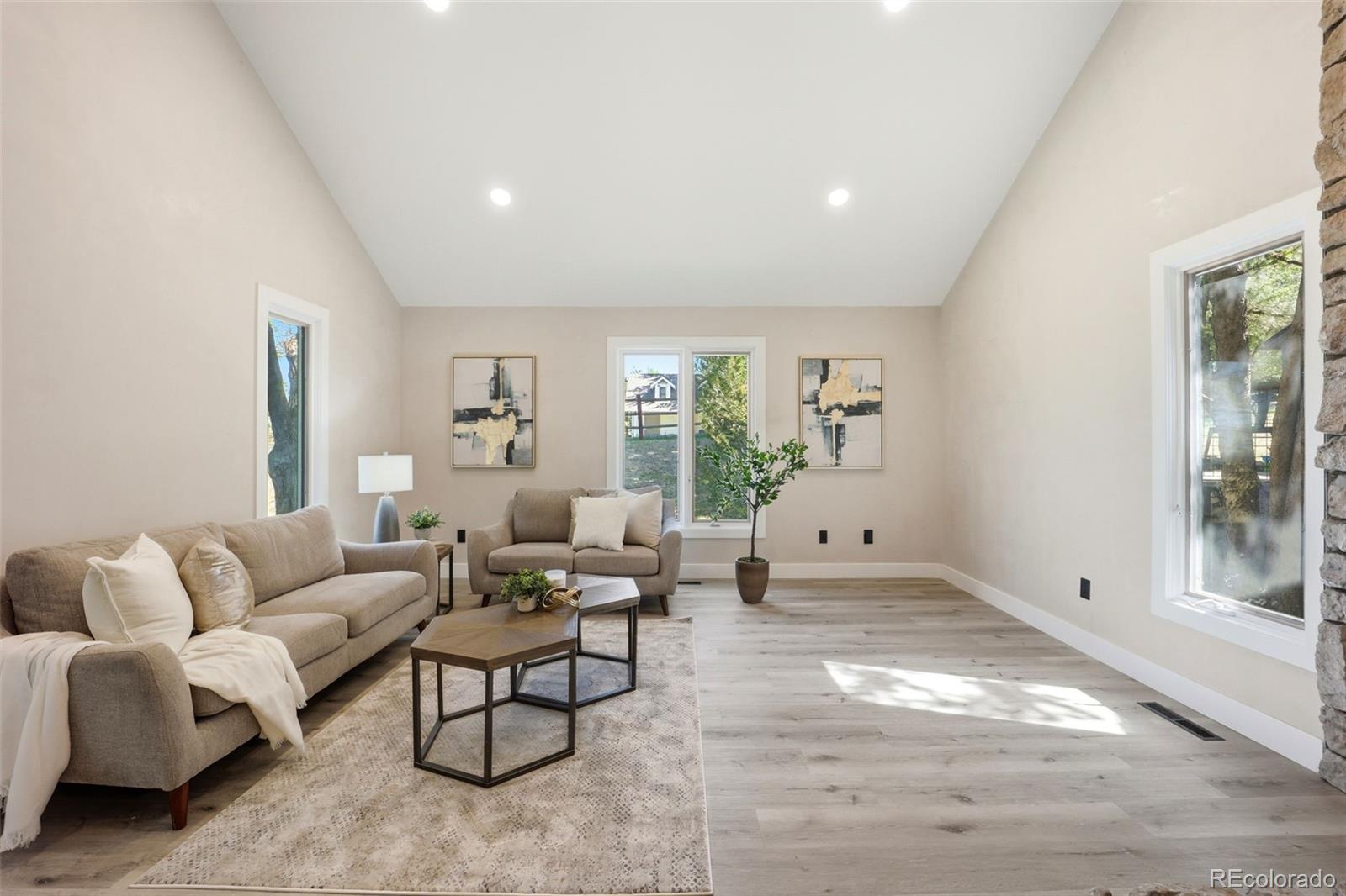 1581 W Briarwood Avenue Littleton CO 80120