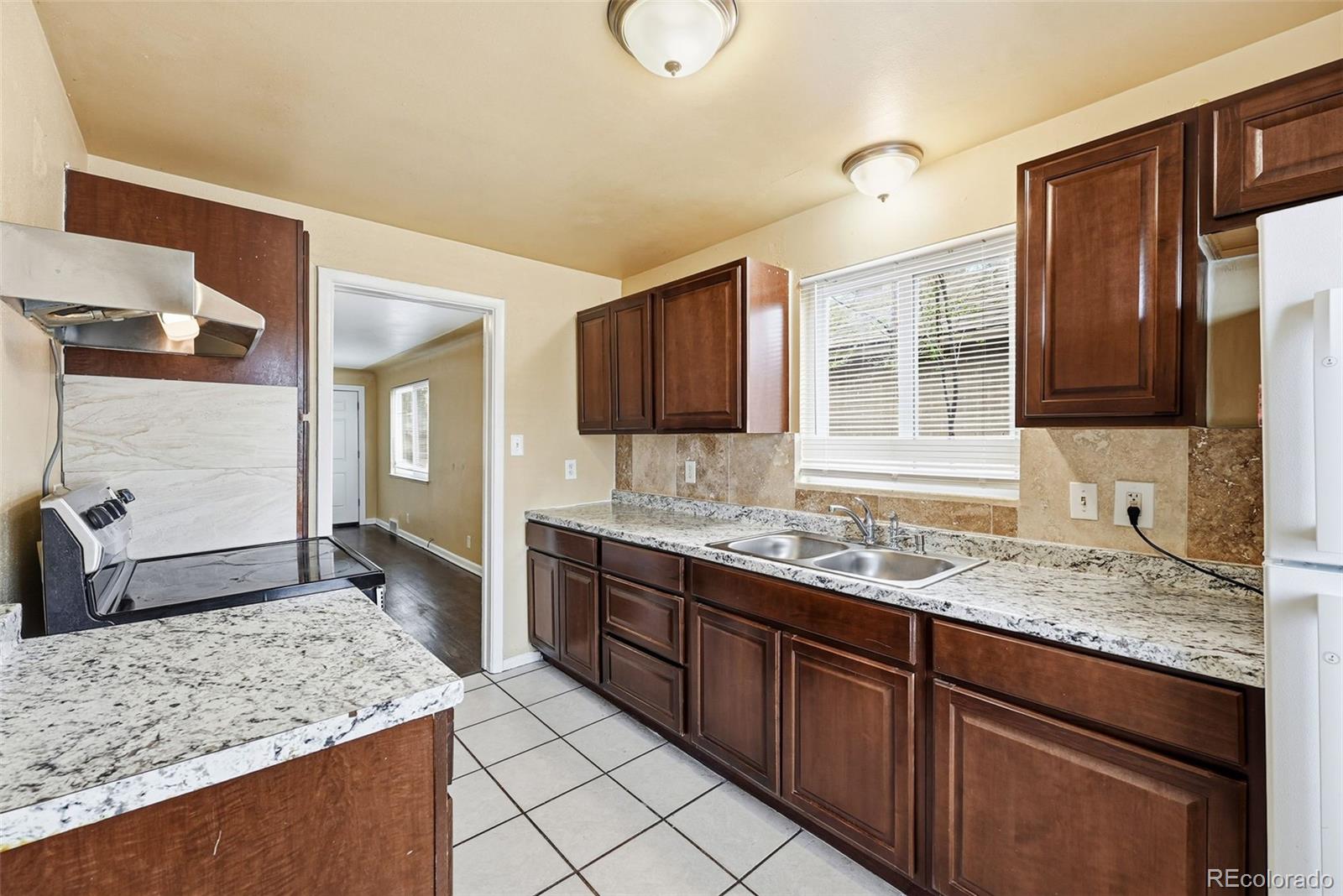 1717 Clinton Street Aurora CO 80010