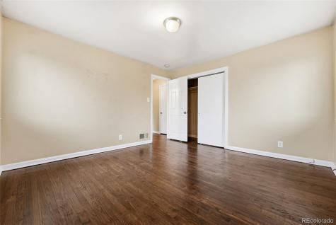 1717 Clinton Street Aurora CO 80010