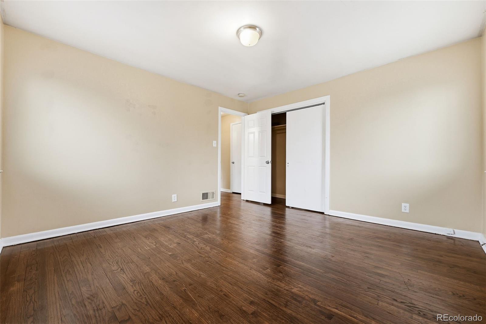 1717 Clinton Street Aurora CO 80010