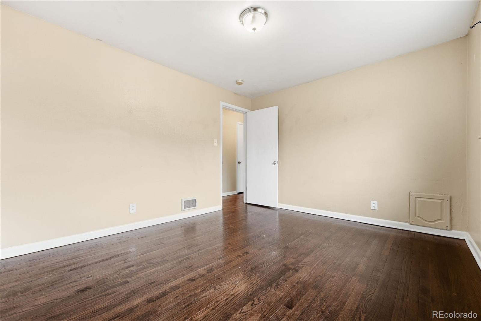 1717 Clinton Street Aurora CO 80010