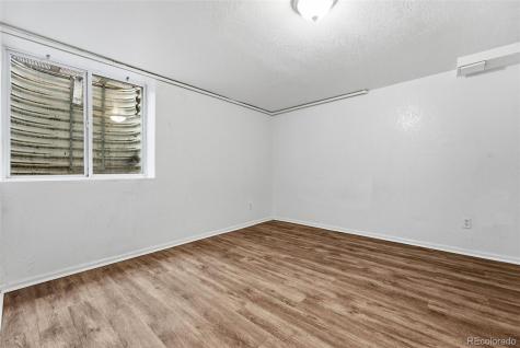 1717 Clinton Street Aurora CO 80010