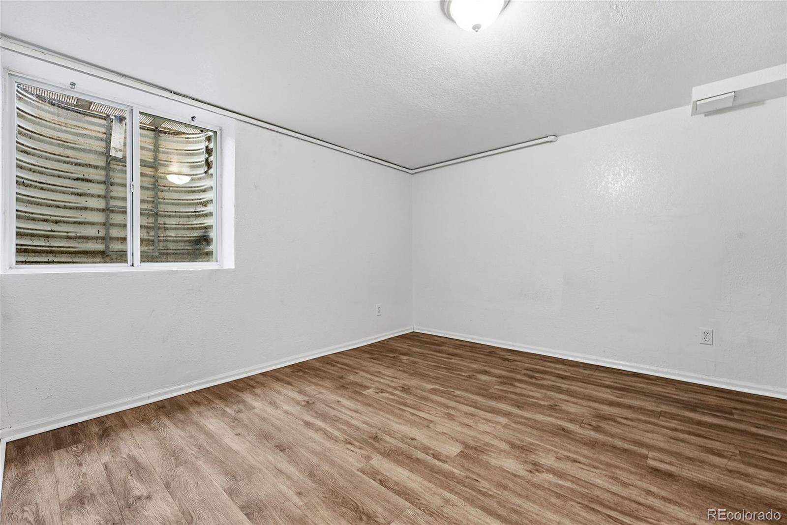 1717 Clinton Street Aurora CO 80010