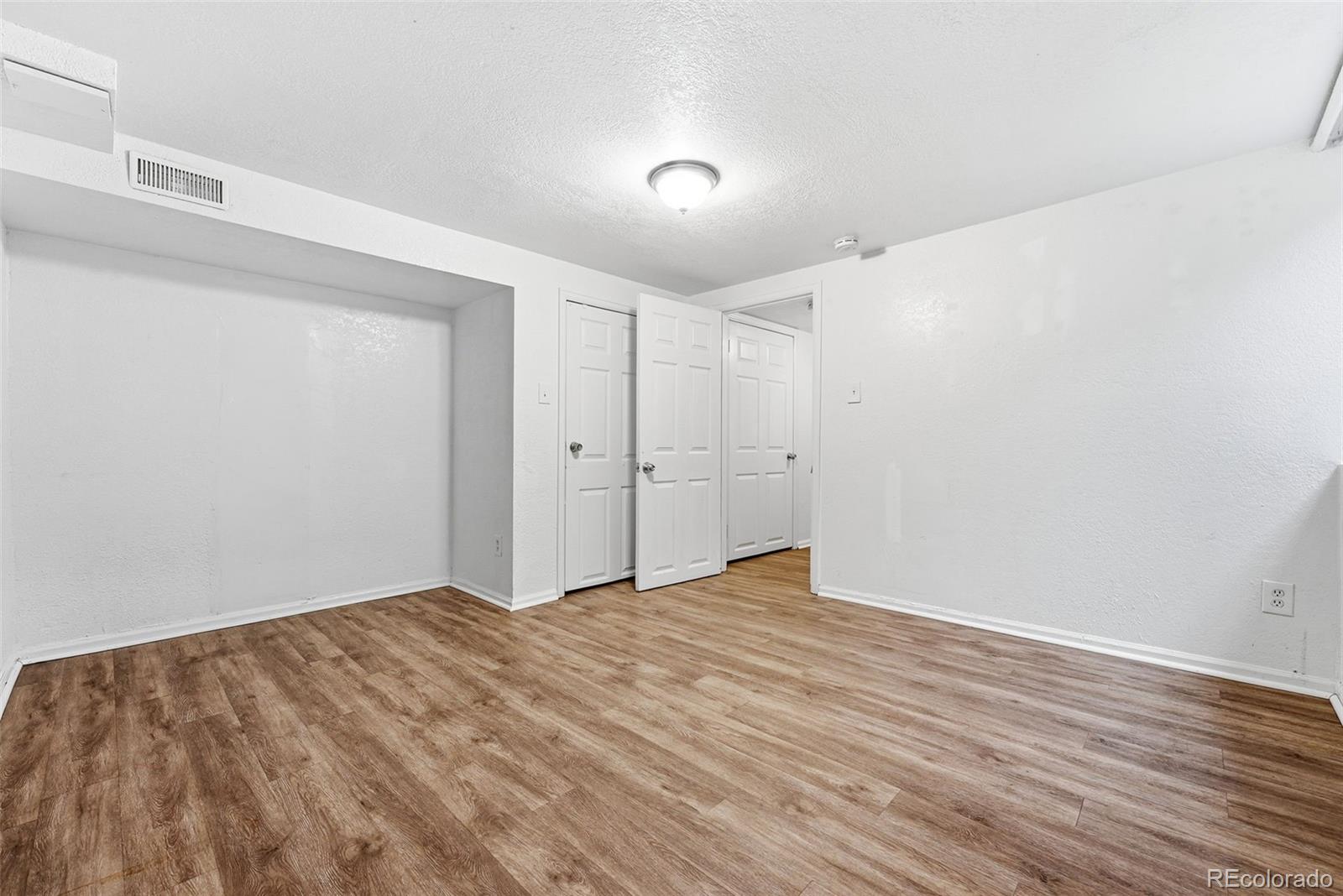 1717 Clinton Street Aurora CO 80010