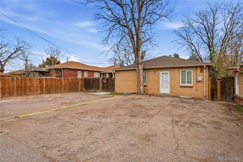 1717 Clinton Street Aurora CO 80010