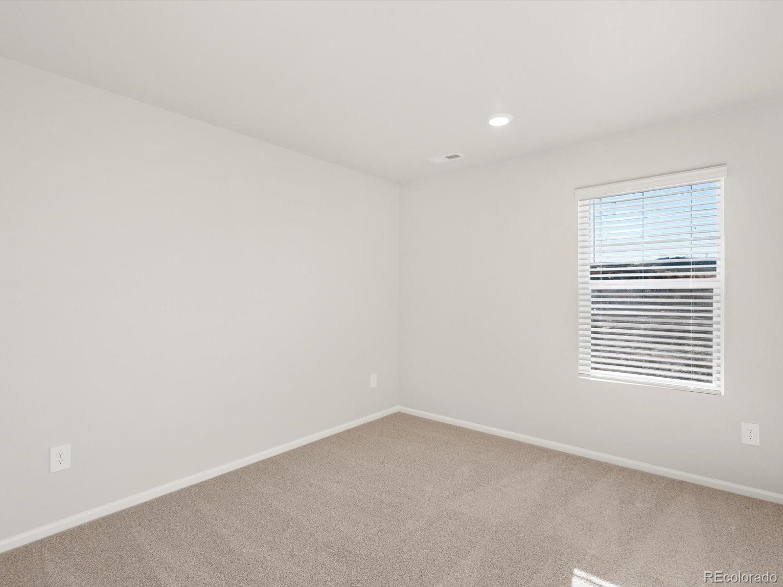 4641 Sunsplash Way Johnstown CO 80534