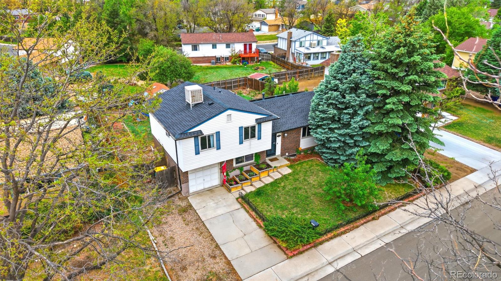 1581 S Fairplay Way Aurora CO 80012