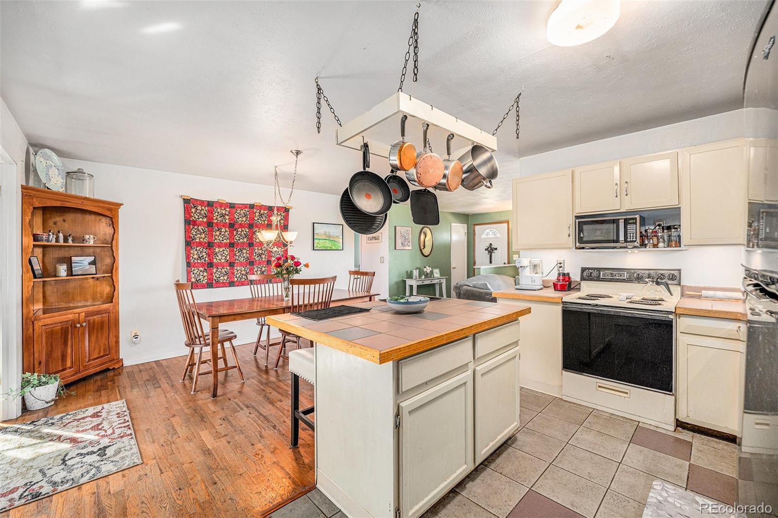2208 Champlain Drive Boulder CO 80301