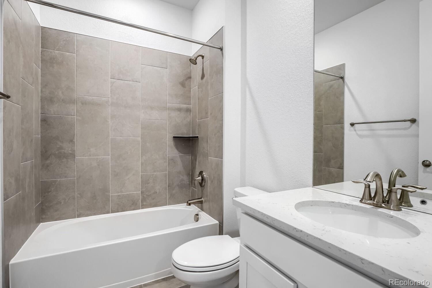 24674 E Kettle Court Aurora CO 80016