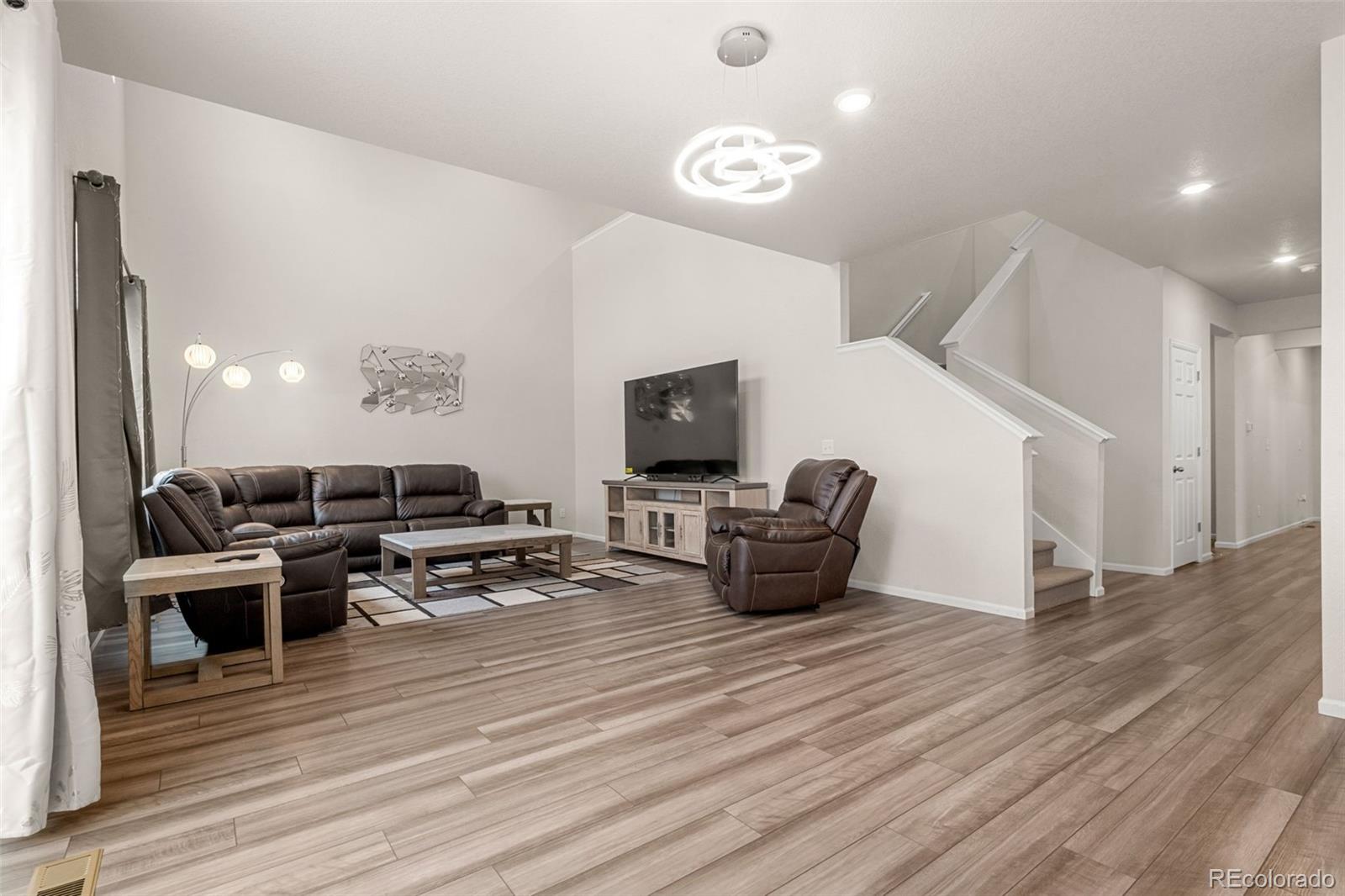 9196 Rifle Street Commerce City CO 80022