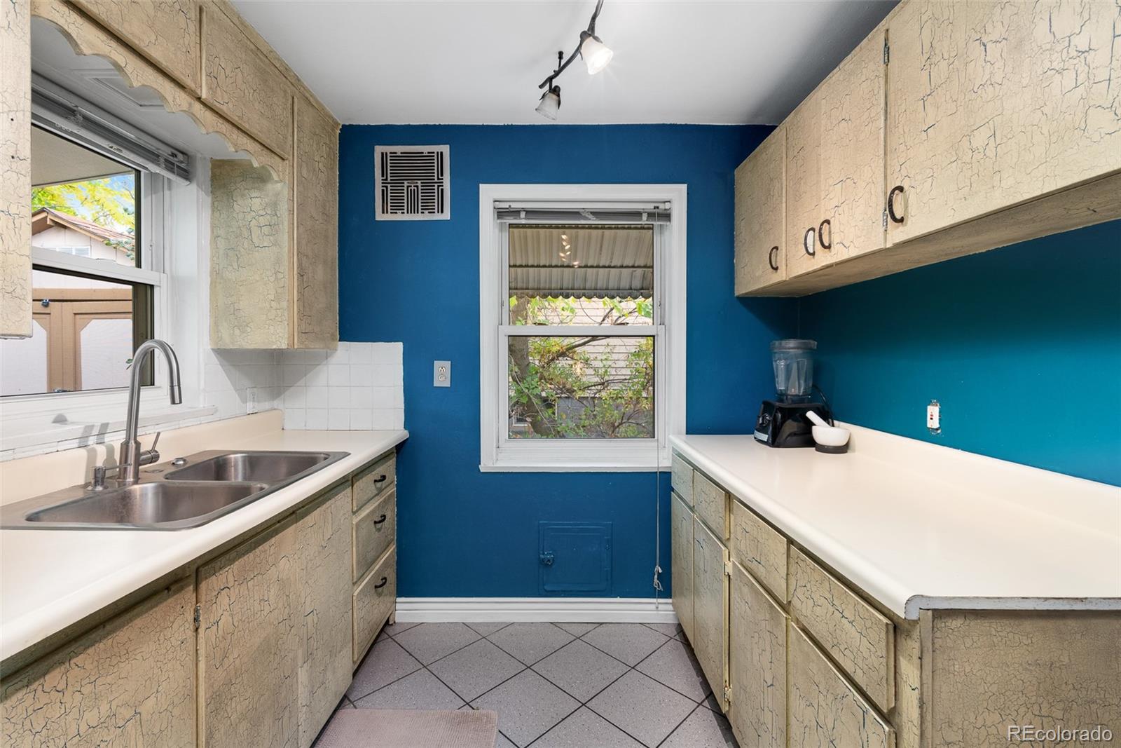 5644 S Huron Street Littleton CO 80120