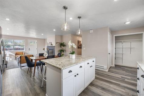 1689 Bahama Street Aurora CO 80011