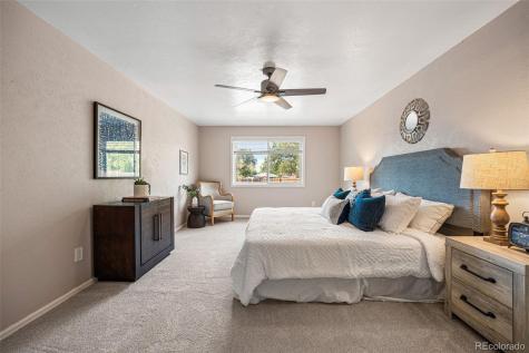 1689 Bahama Street Aurora CO 80011