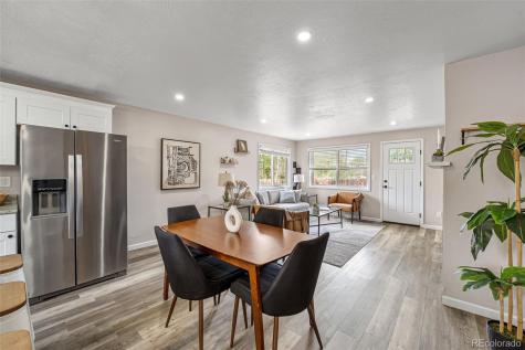 1689 Bahama Street Aurora CO 80011