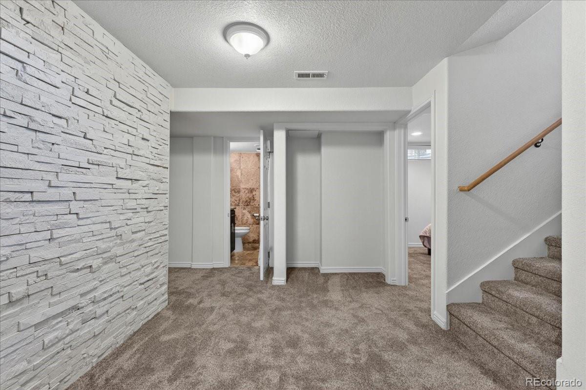 4800 Knox Court Denver CO 80221