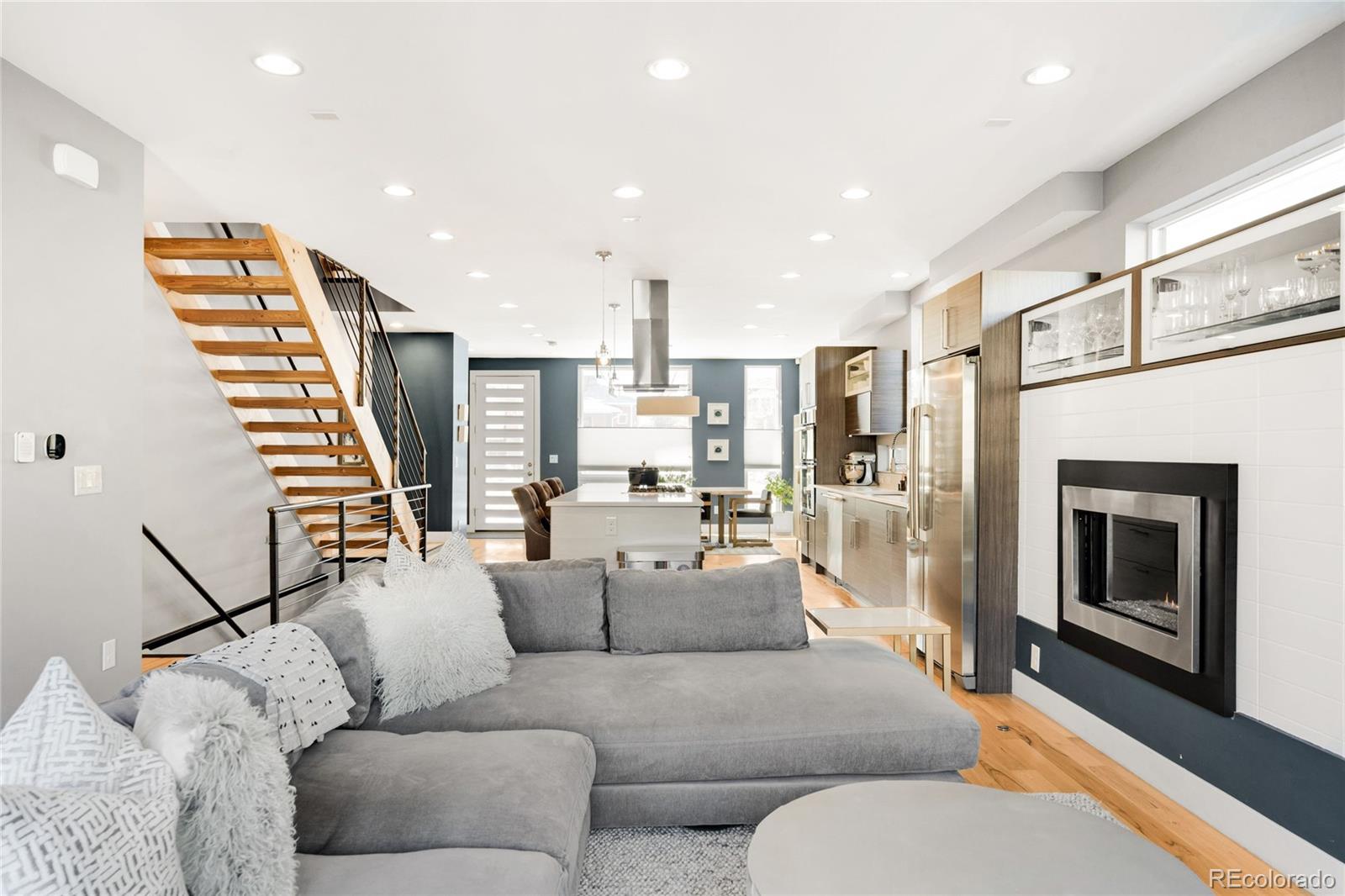 2712 Irving Street Denver CO 80211