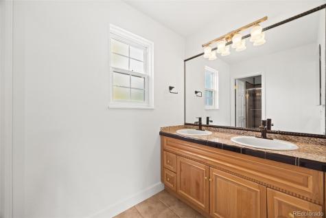 5998 E Weaver Circle Centennial CO 80111
