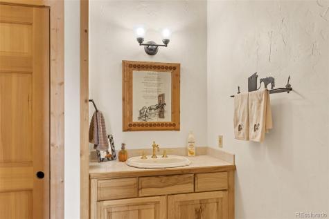 76 No Place Road Hartsel CO 80449