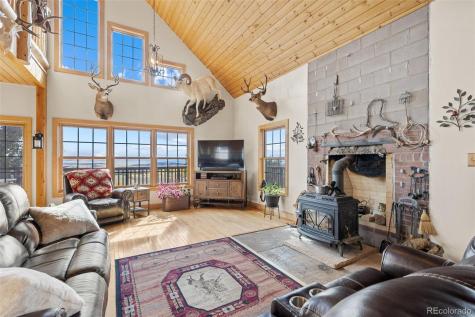 76 No Place Road Hartsel CO 80449