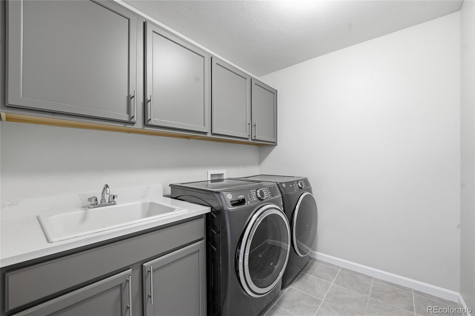 5783 S Fultondale Court Aurora CO 80016