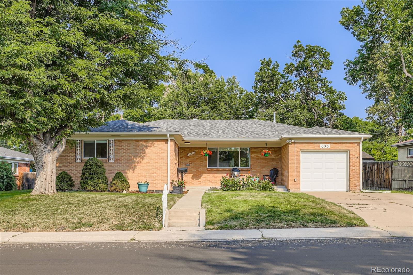 633 W Longview Avenue Littleton CO 80120