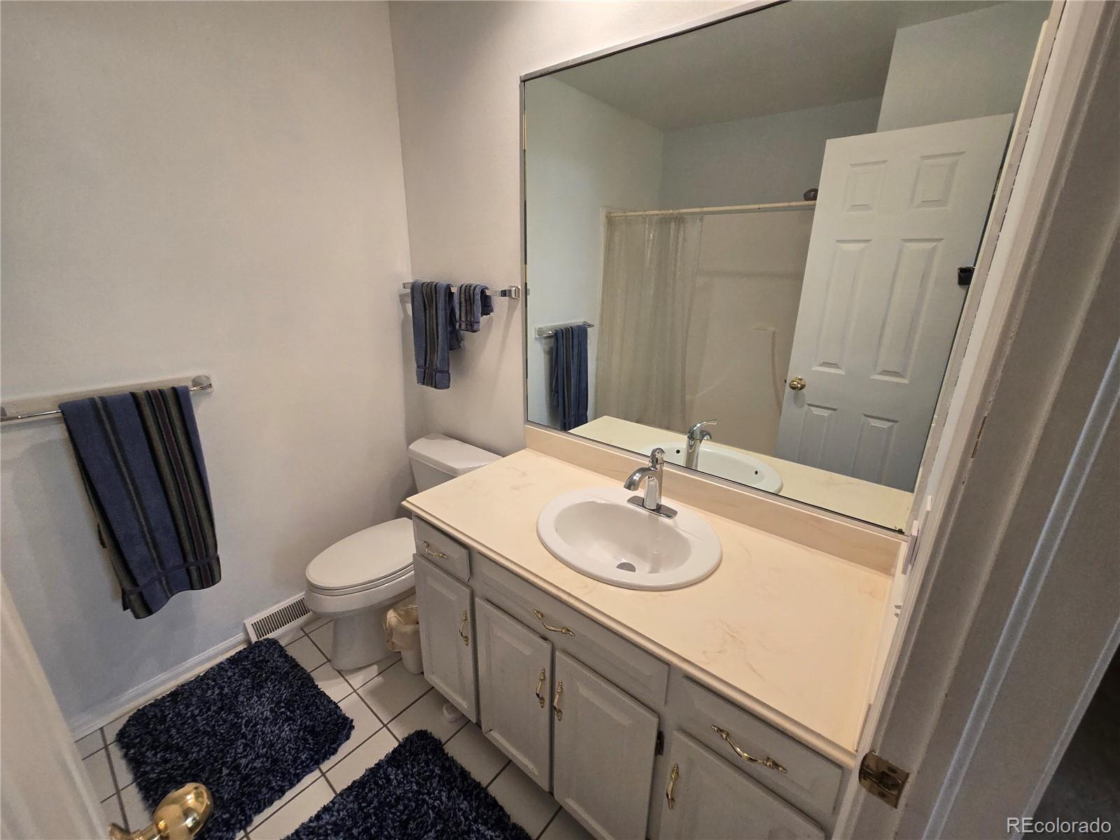 7290 S Cook Circle Centennial CO 80122