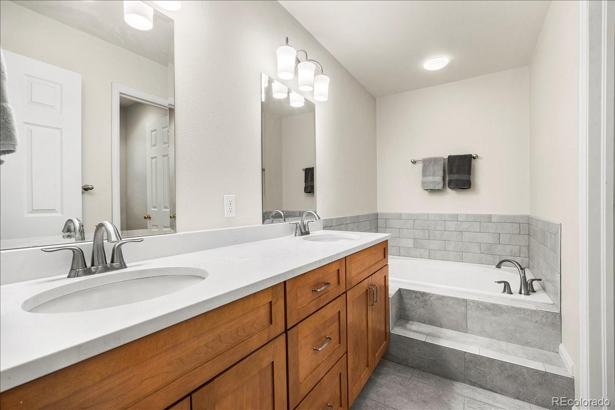 1011 Laurenwood Lane Highlands Ranch CO 80129