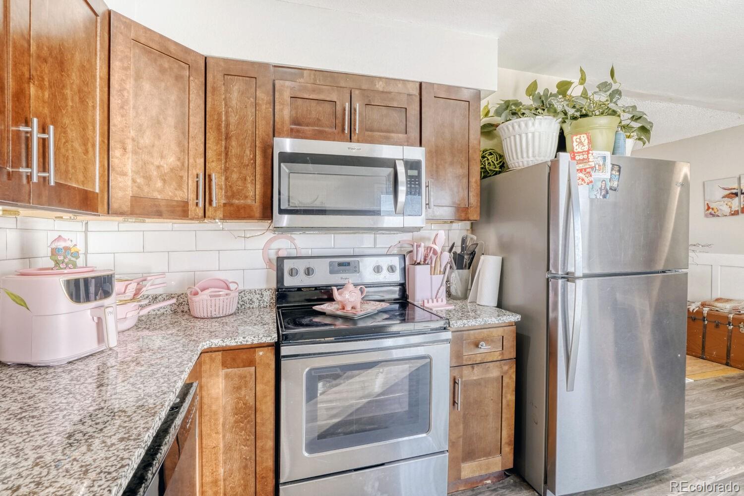 5303 Elkhart Denver CO 80239