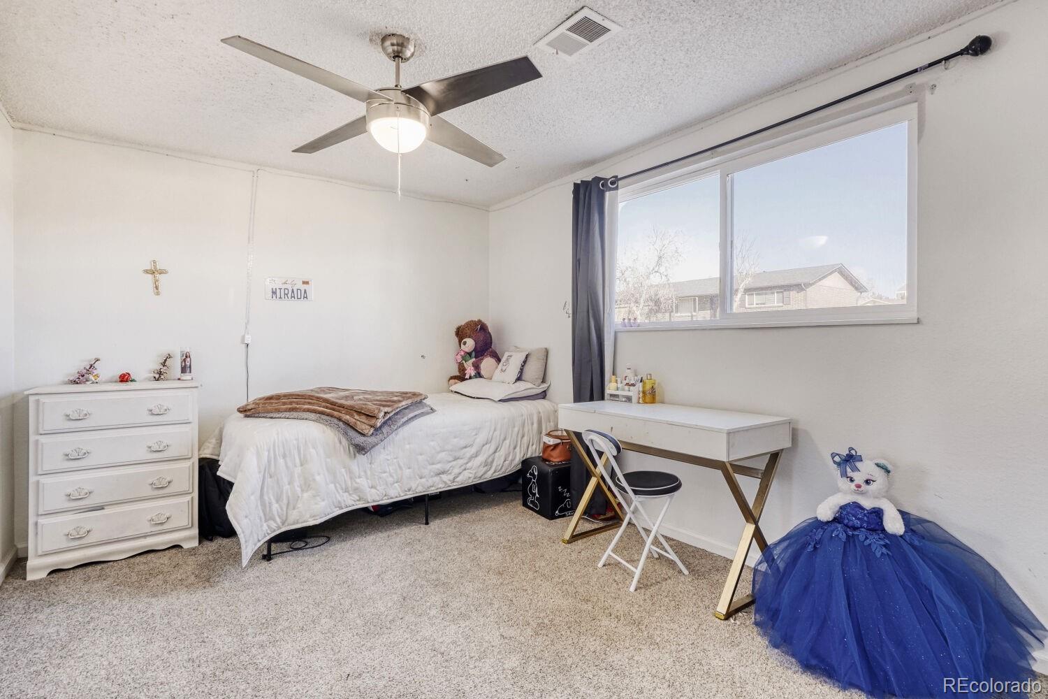 5303 Elkhart Denver CO 80239