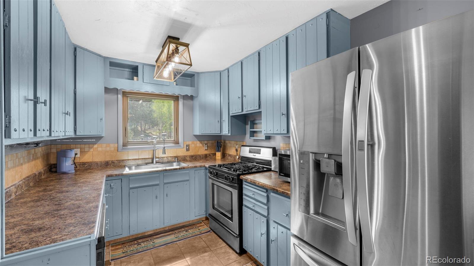 82 S Mountain Estates Road Florissant CO 80816