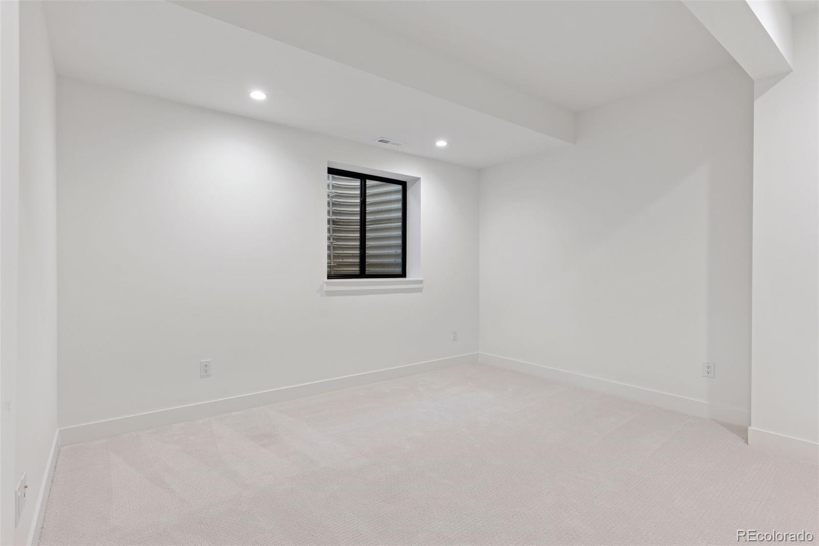 949 S Clayton Way Denver CO 80209