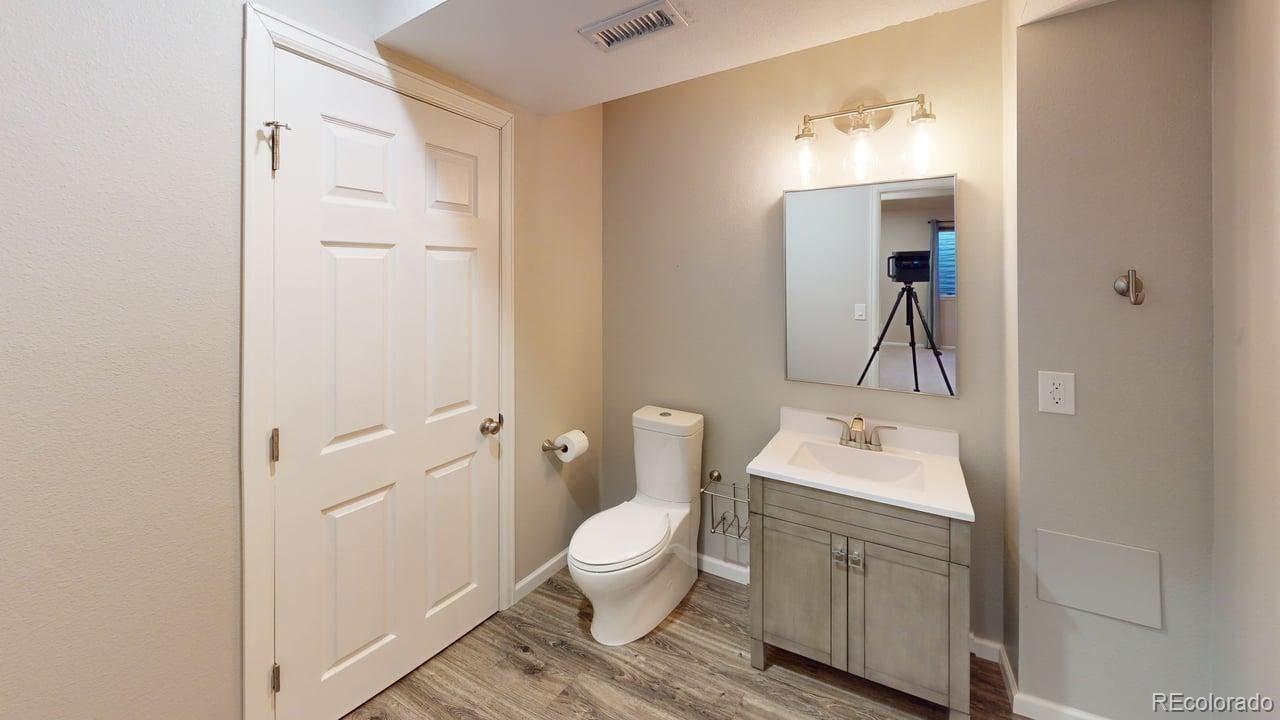 8958 Forrest Drive Highlands Ranch CO 80126