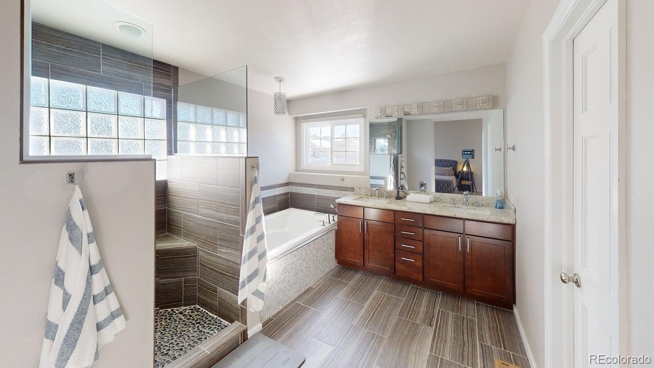 8958 Forrest Drive Highlands Ranch CO 80126