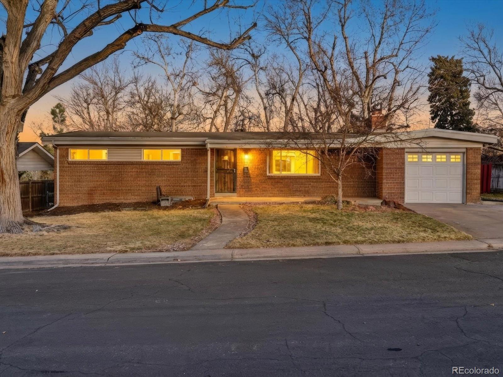 6852 S Greenwood Street Littleton CO 80120