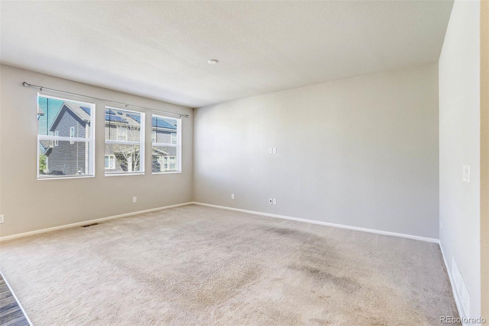 4709 Helena Street Denver CO 80239