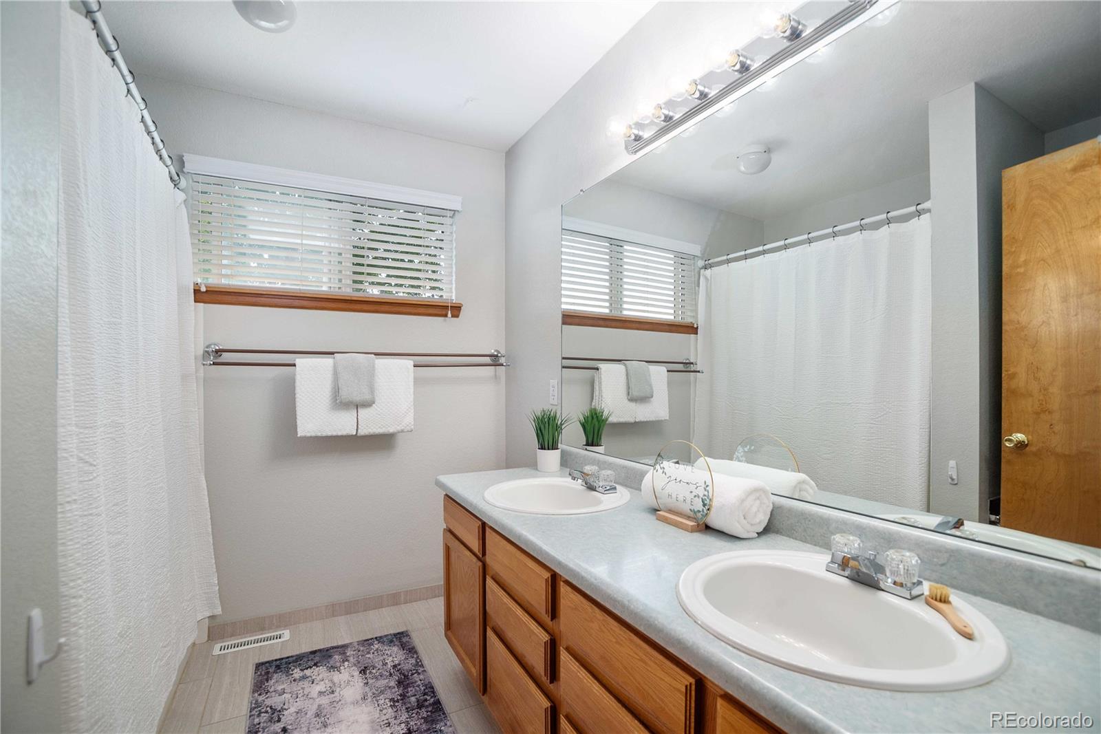 20656 E Oxford Place Aurora CO 80013