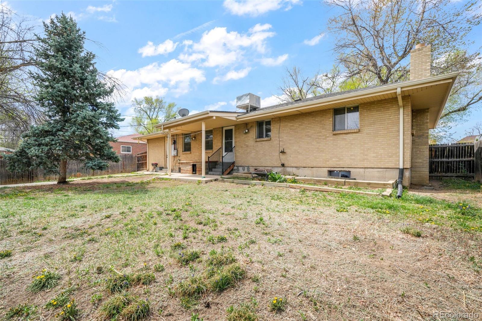 140 S Kendall Street Lakewood CO 80226