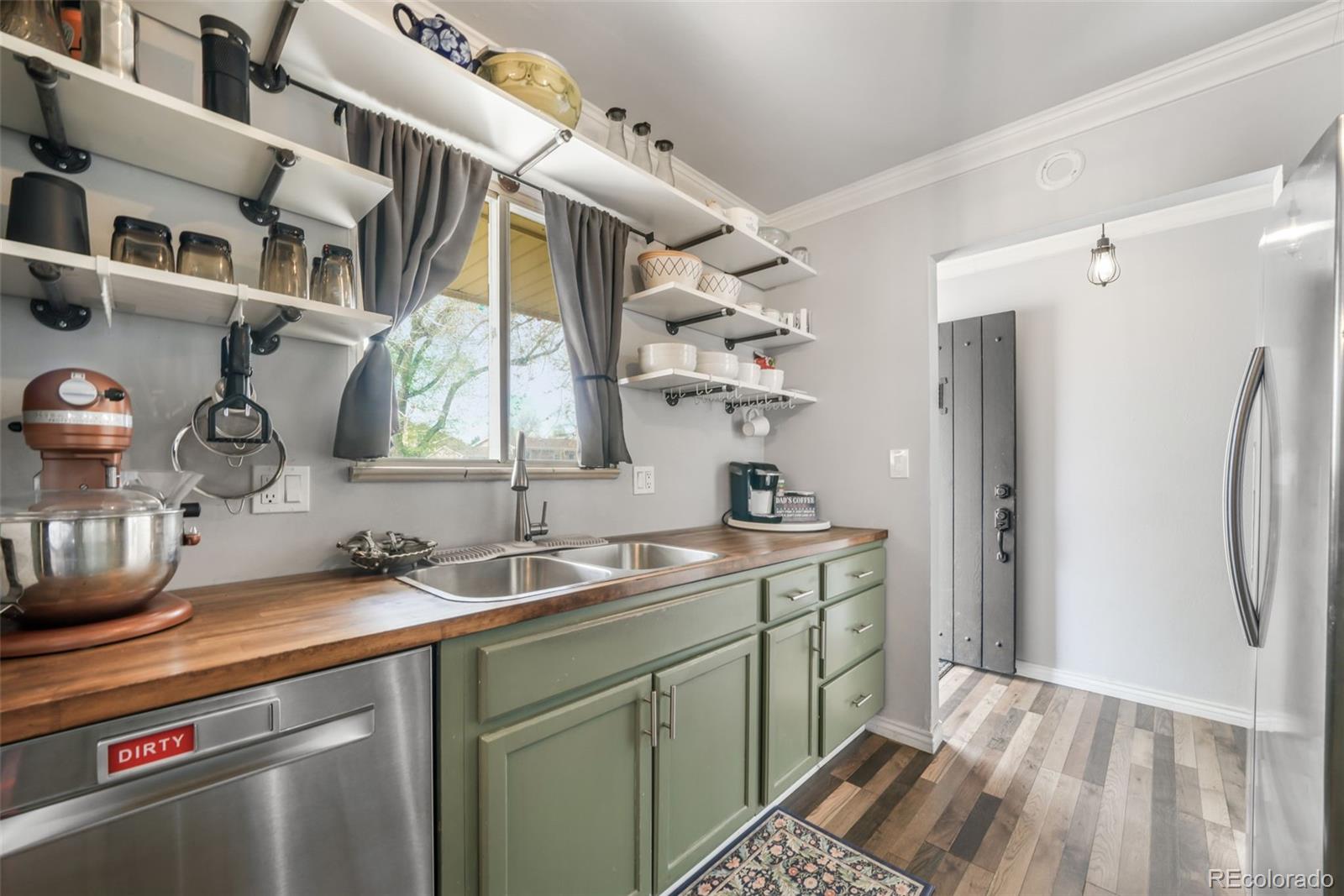 140 S Kendall Street Lakewood CO 80226