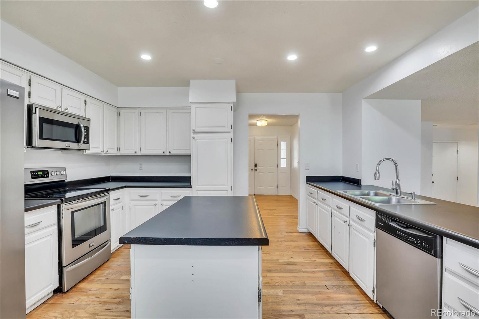 10128 E Weaver Place Englewood CO 80111