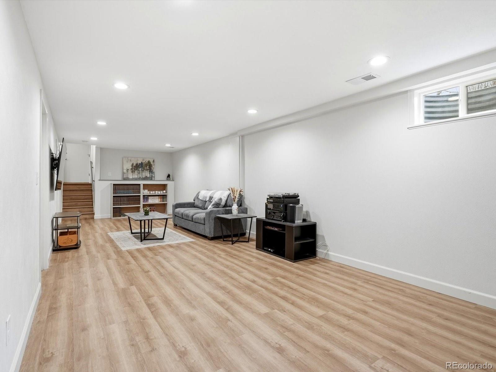 2372 S Holland Street Lakewood CO 80227