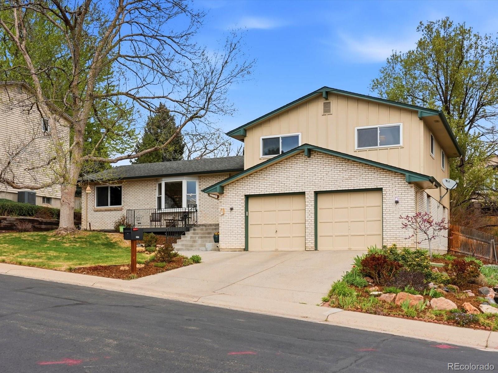 2372 S Holland Street Lakewood CO 80227