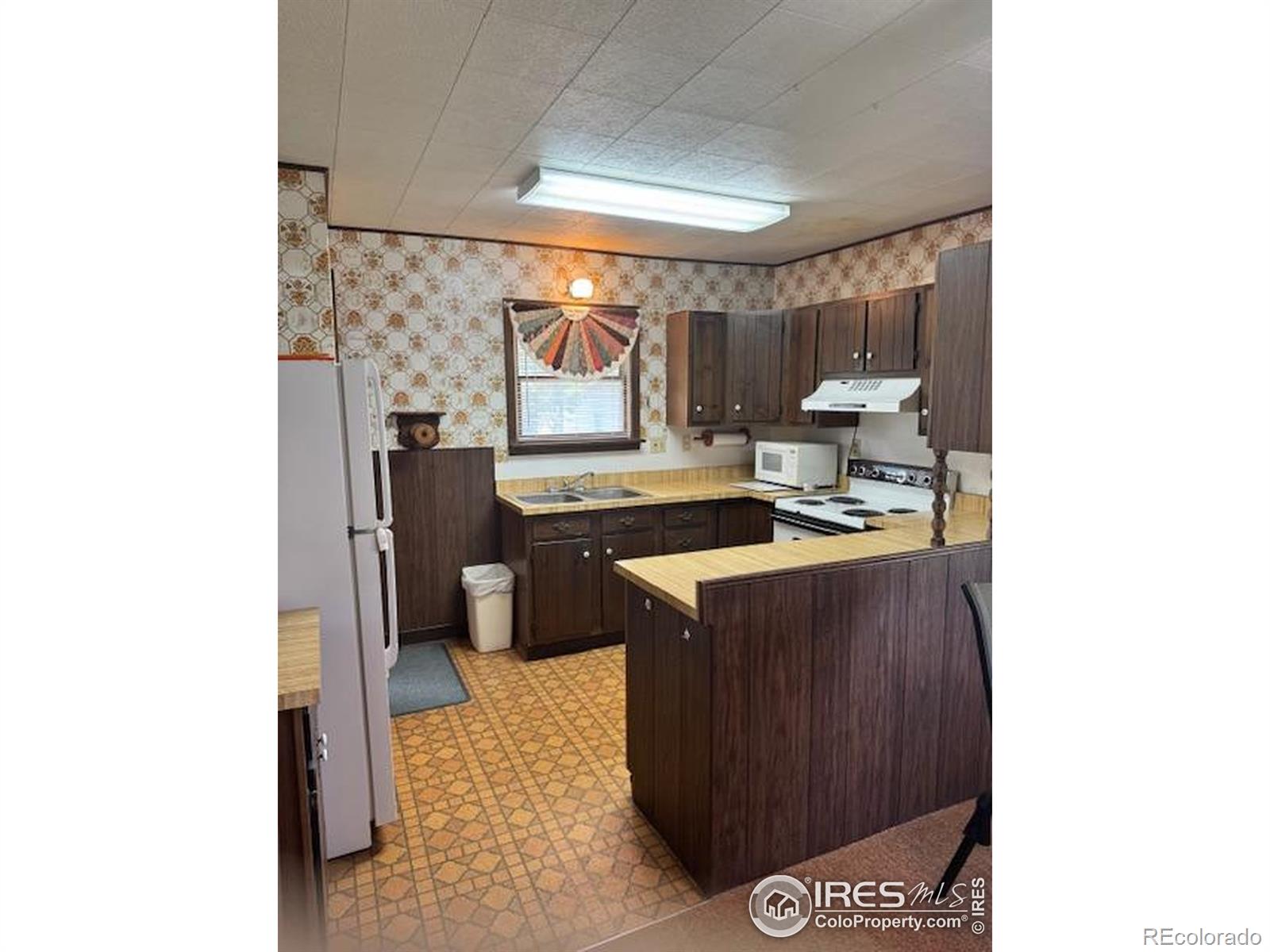 141 N Walker Avenue Haxtun CO 80731