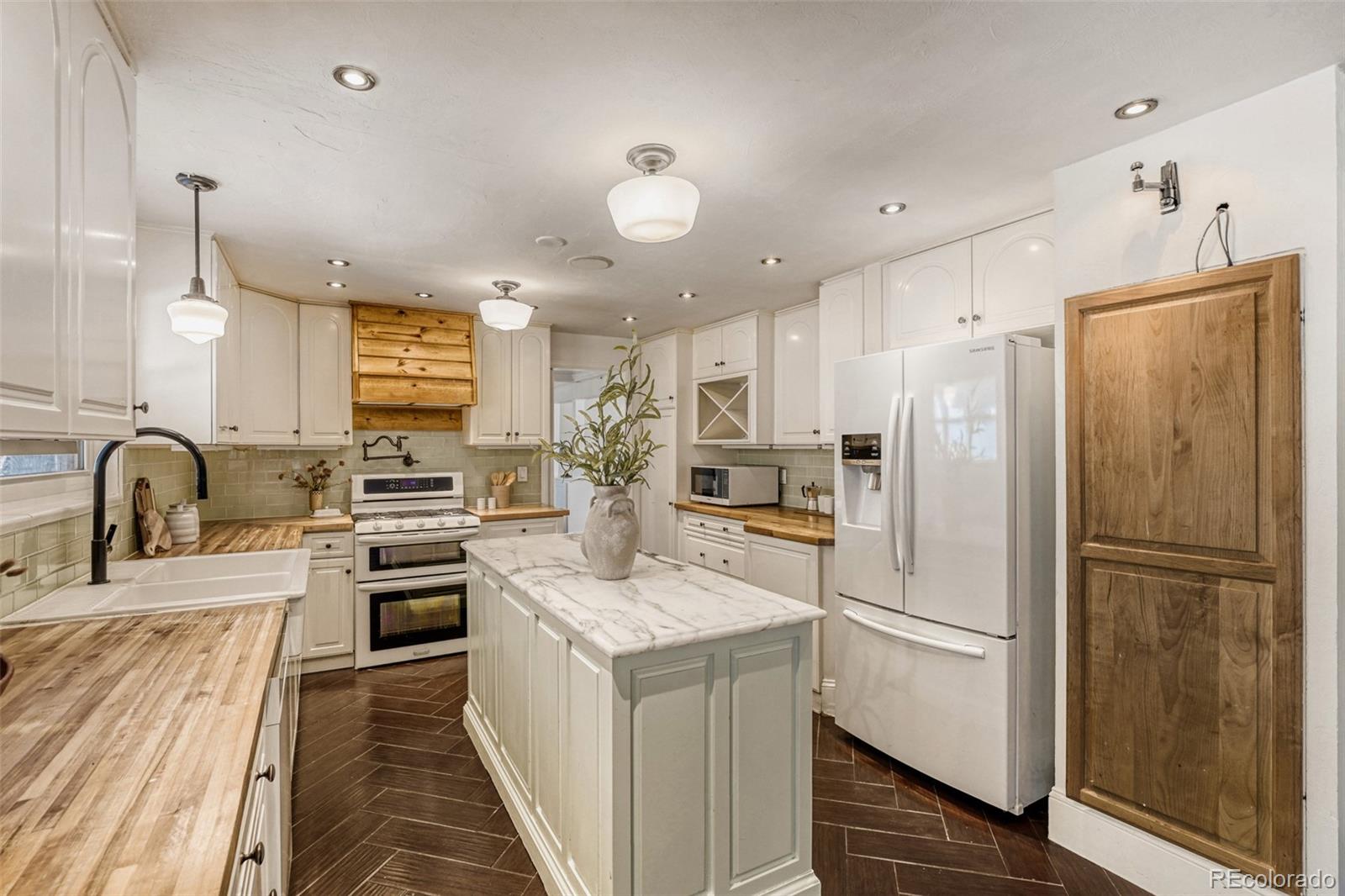 8709 E Kenyon Avenue Denver CO 80237
