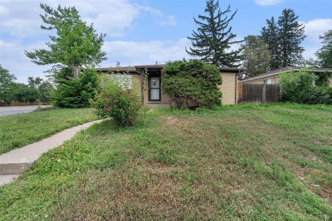 588 Empire Street Aurora CO 80010