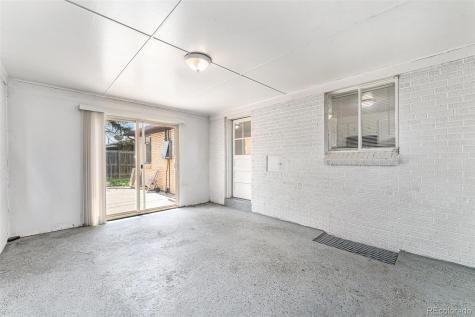 588 Empire Street Aurora CO 80010