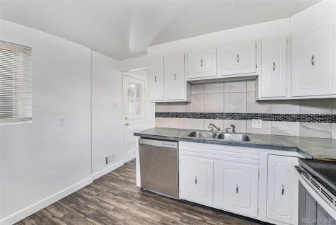 588 Empire Street Aurora CO 80010